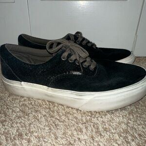 Vans Snake Print 9 Women’s Era Platform Sneakers